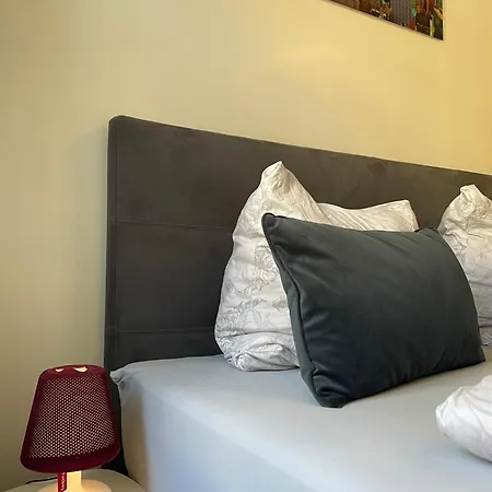 Soul-apartment Balkon Privatparkplatz 2 Boxspringbetten 55zoll Tv Wlan Apartman *